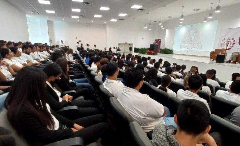 «La responsabilidad de los medios de comunicación en la sociedad”, conferencia impartida por la periodista Martha Olivia López Medellín en la USJT