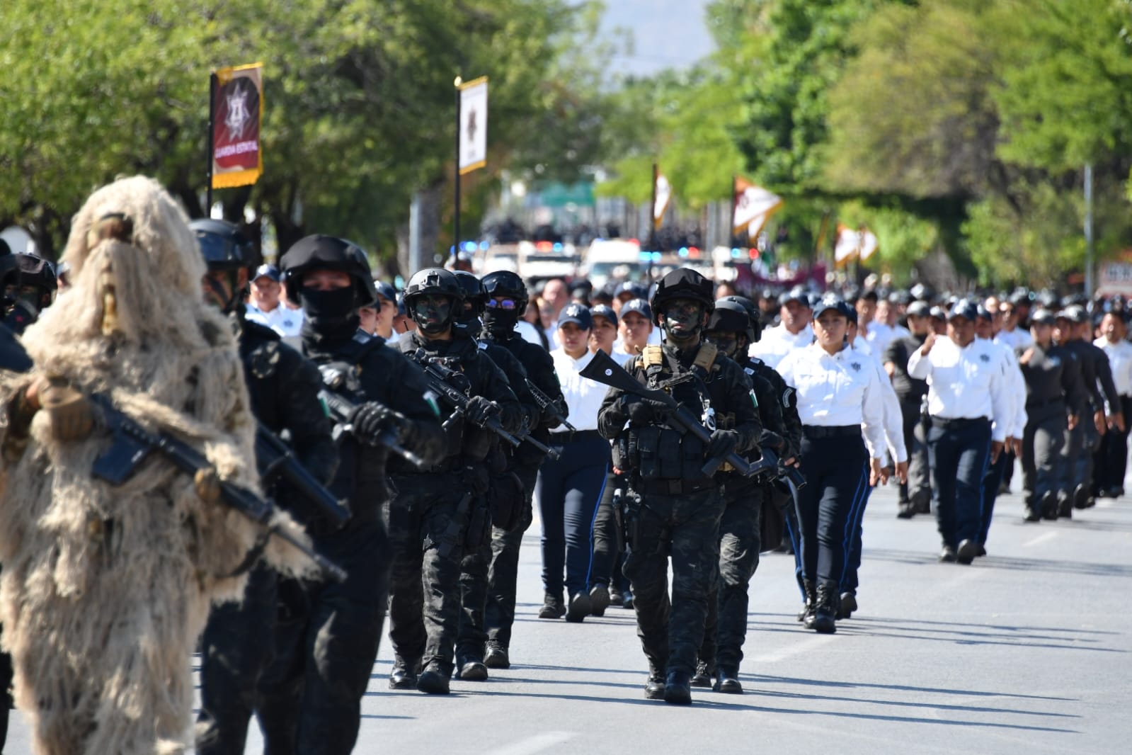 Participa SSPT en tradicional desfile de la Independencia de México