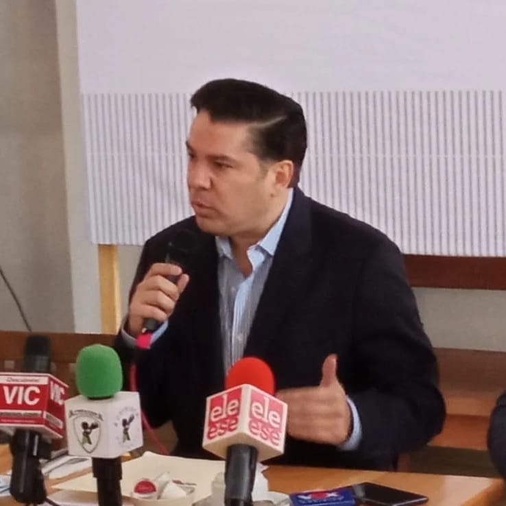 YO NO PIENSO EN LAS ELECCIONES, SINO EN LAS FUTURAS GENERACIONES: FERNANDO CAMPOS