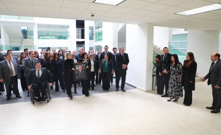 Rindió Congreso homenaje póstumo al Diputado Juan Ovidio García García, “Tu voz Manda”