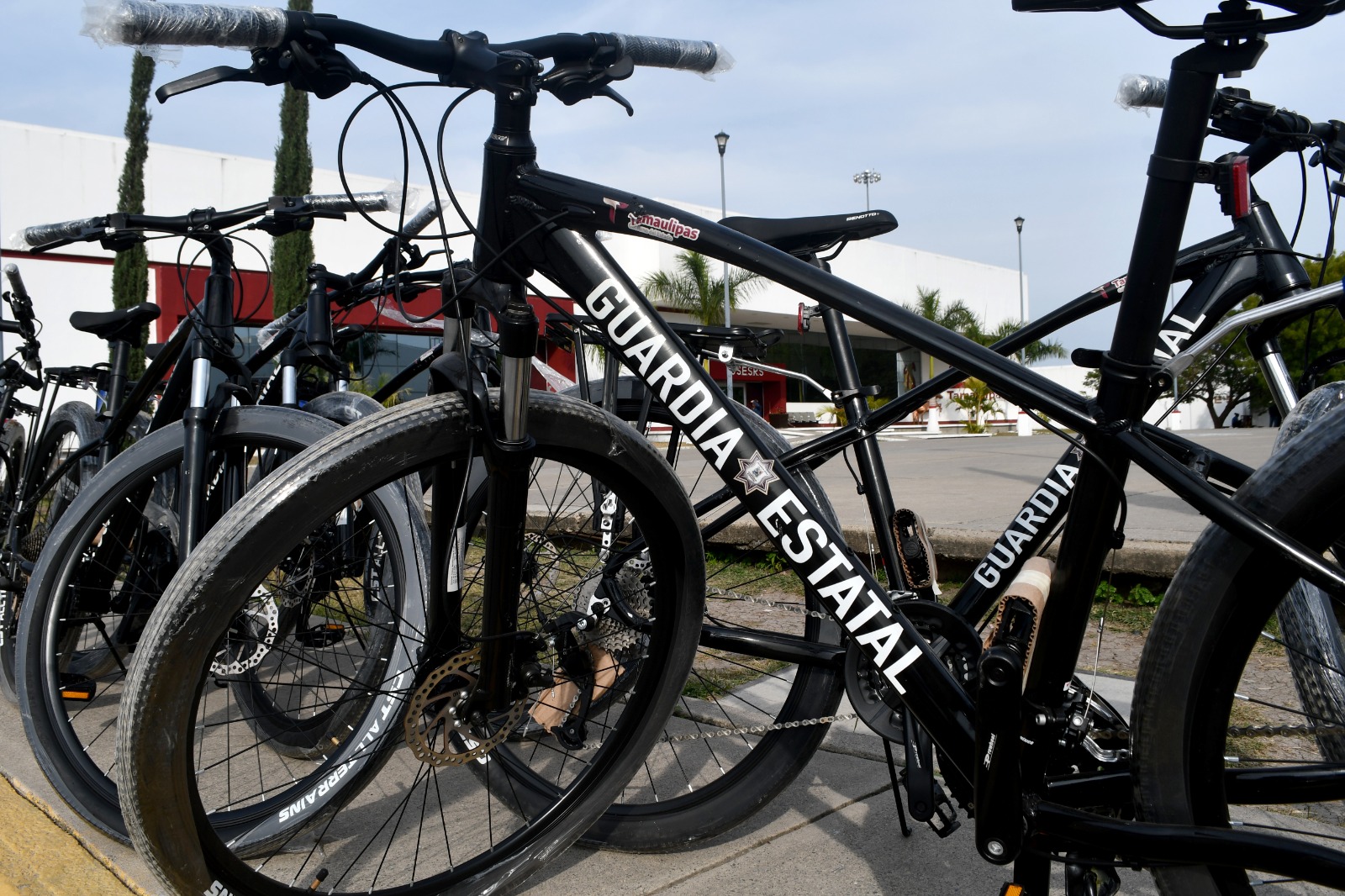 Crece agrupamiento ciclista de la Guardia Estatal con 50 bicicletas nuevas