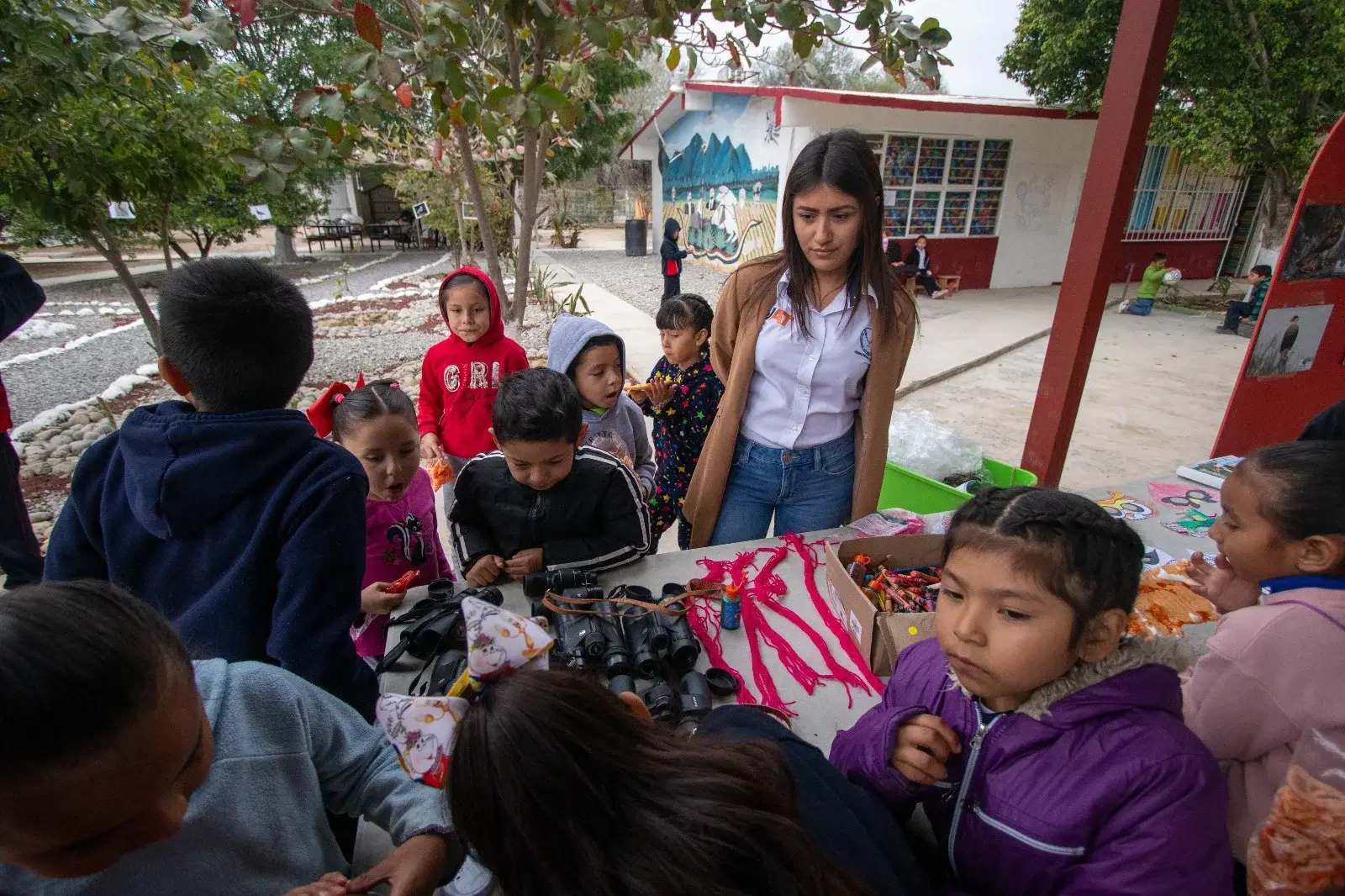 Promueve UAT actividades científicas para alumnas de escuelas primarias