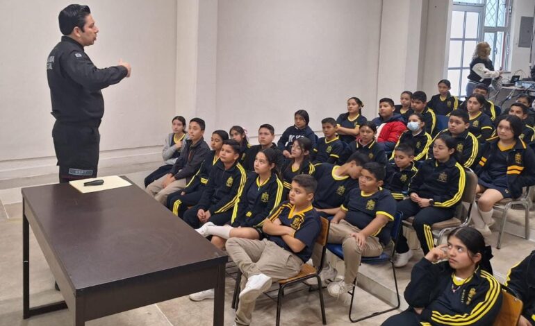 Secundaria de Ciudad Victoria recibe pláticas de ciberseguridad