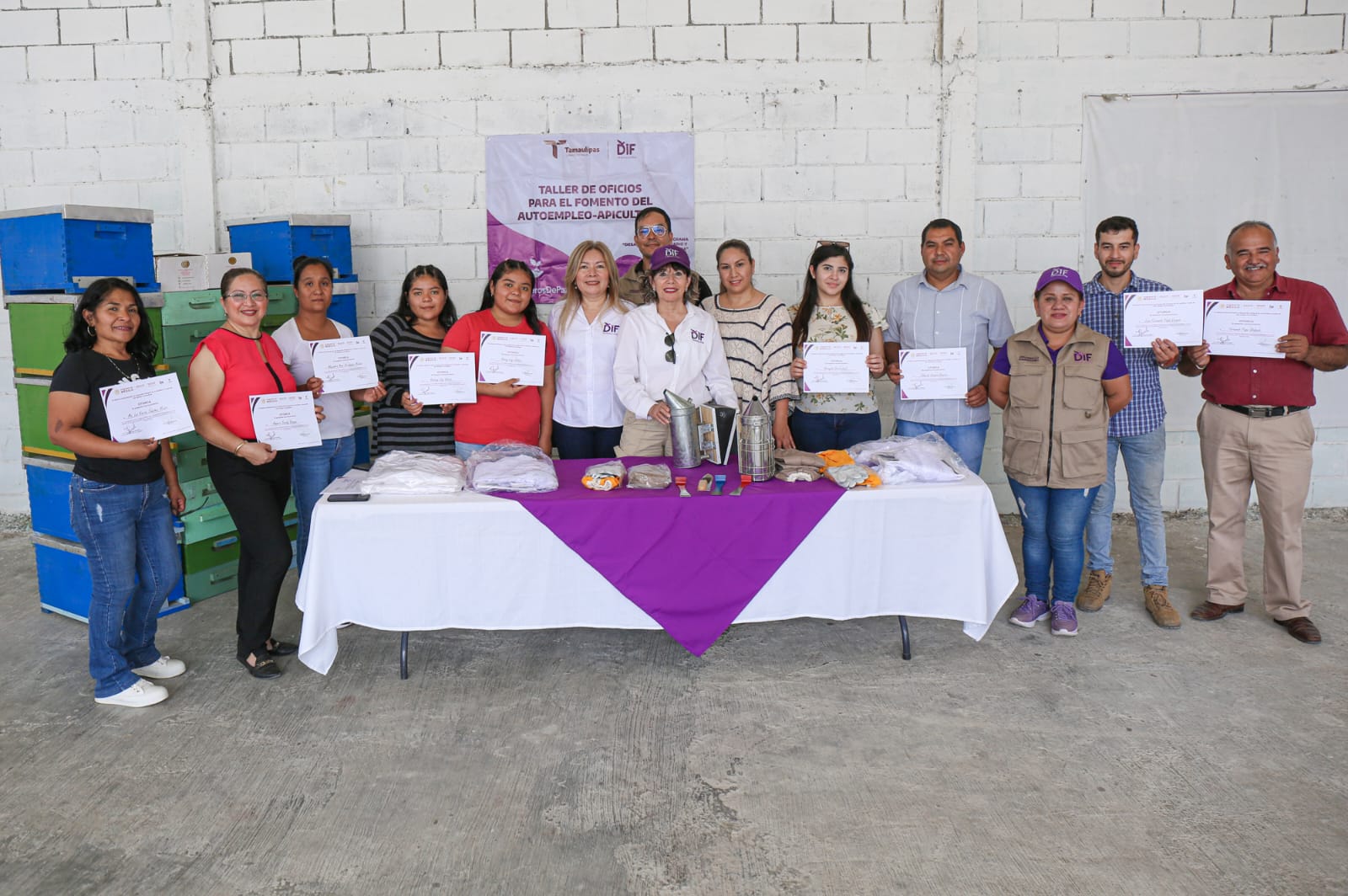 Capacita DIF Tamaulipas a familias del municipio de Llera en oficios para el autoempleo y la apicultura