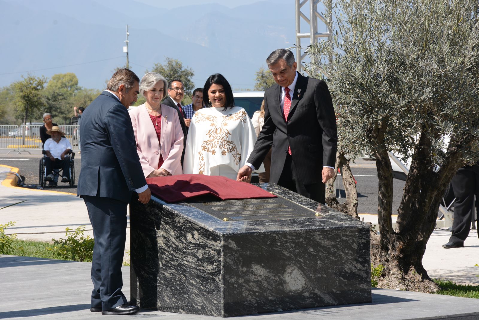 Devela gobernador muro del Bicentenario de Tamaulipas