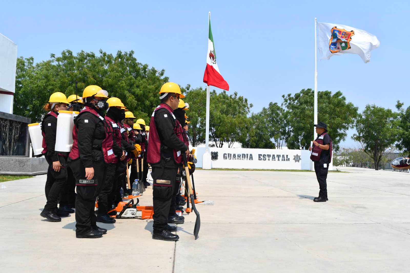 Plan Tamaulipas coadyuva en combate a incendio forestal en Gómez Farías