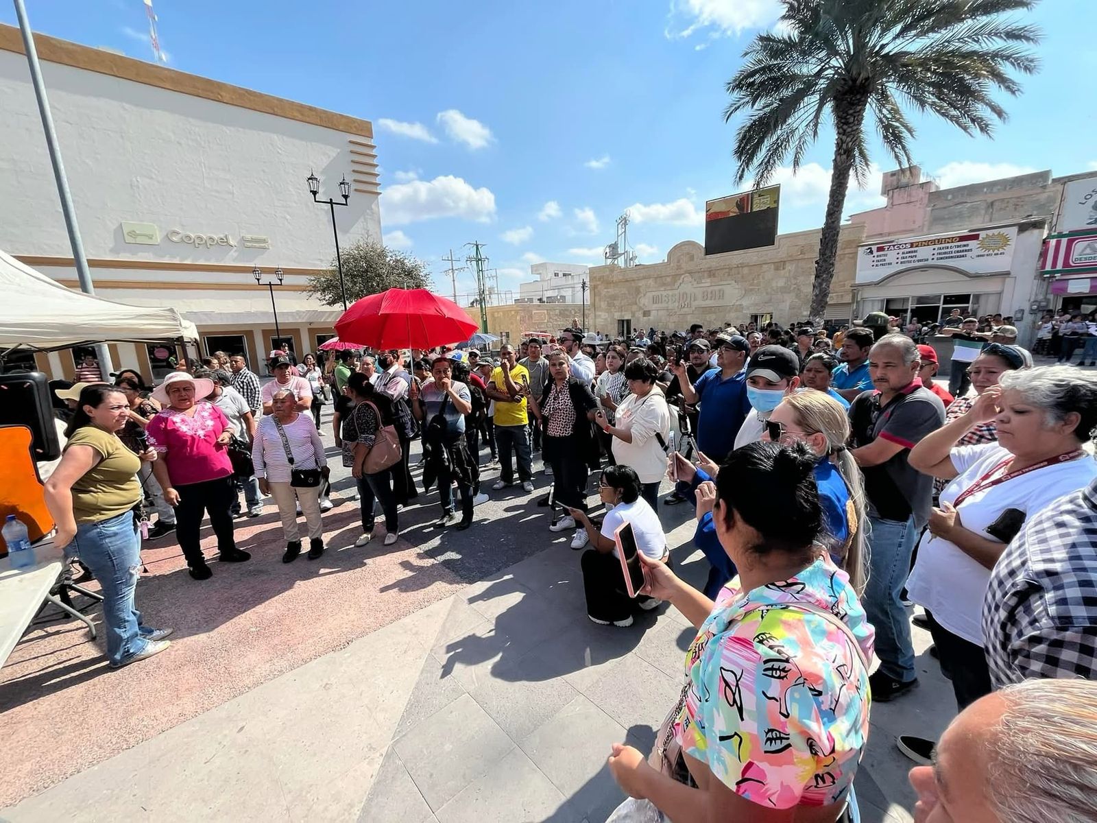 Comerciantes ambulantes de Reynosa logran reforma en cobro de UMA tras presión social