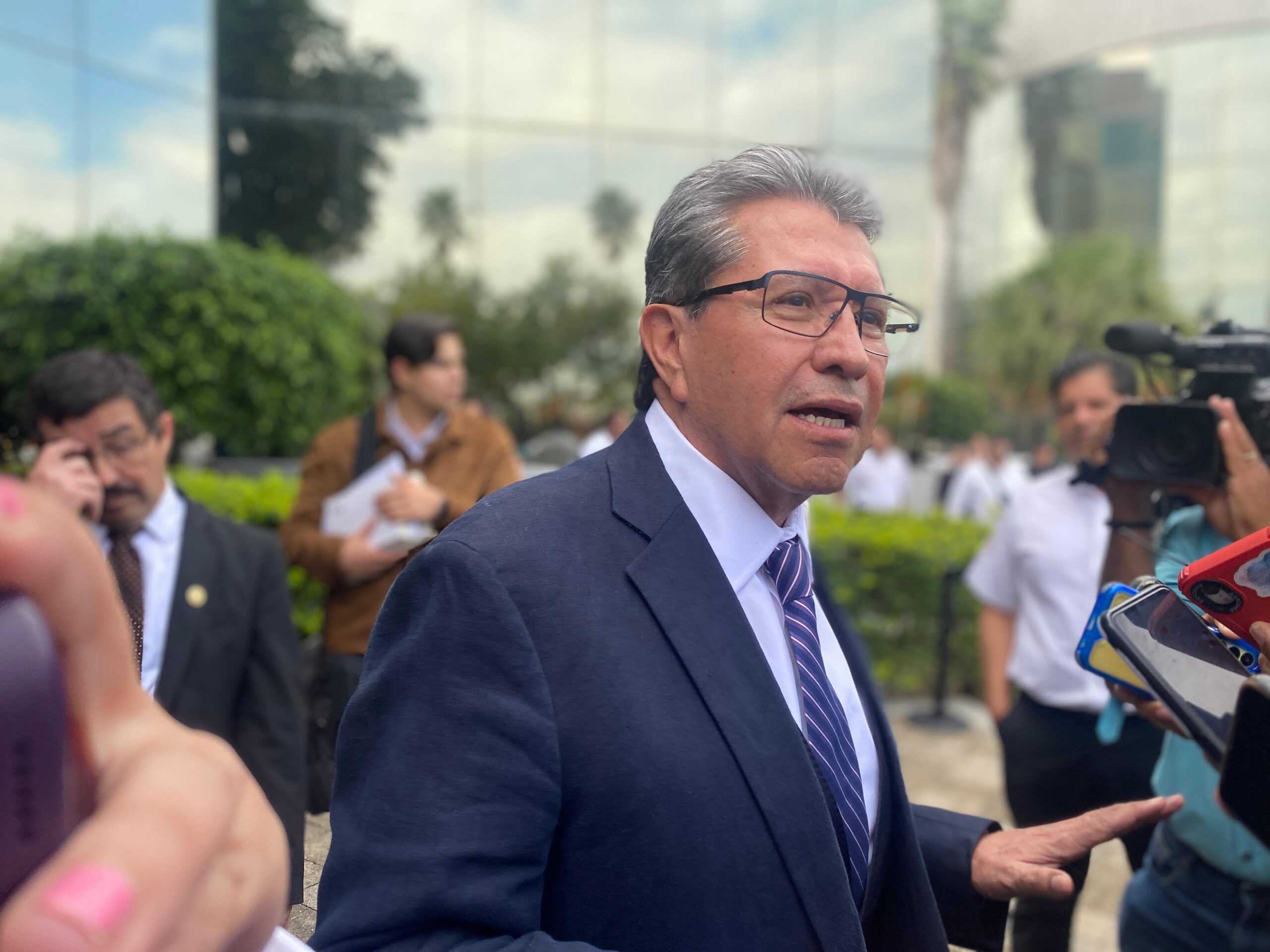 Ricardo Monreal: “El debate sobre la reelección y el nepotismo sigue abierto”