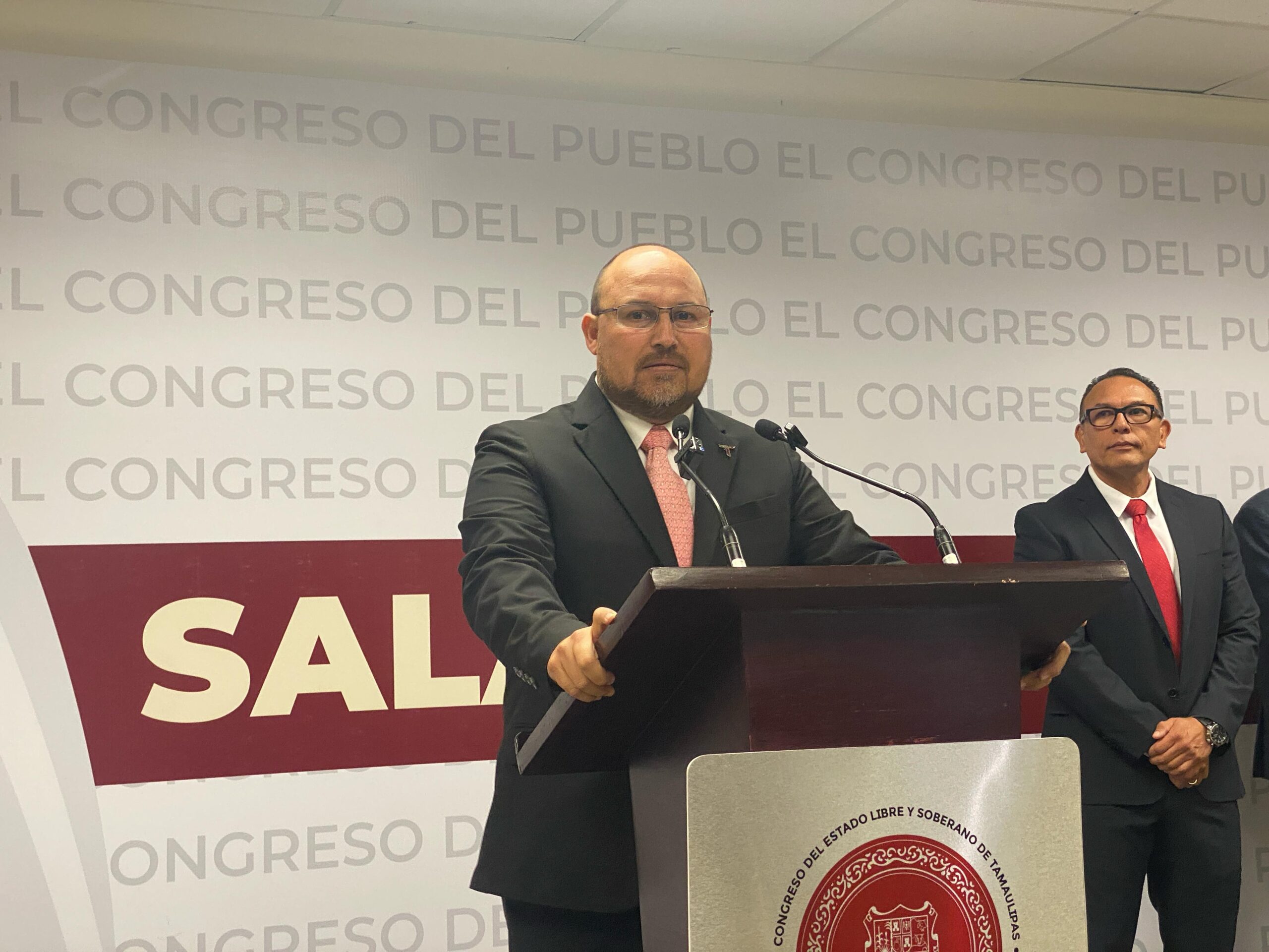 Comparece Héctor Joel Villegas ante el Congreso; destaca gobernabilidad y atención a conflictos sociales