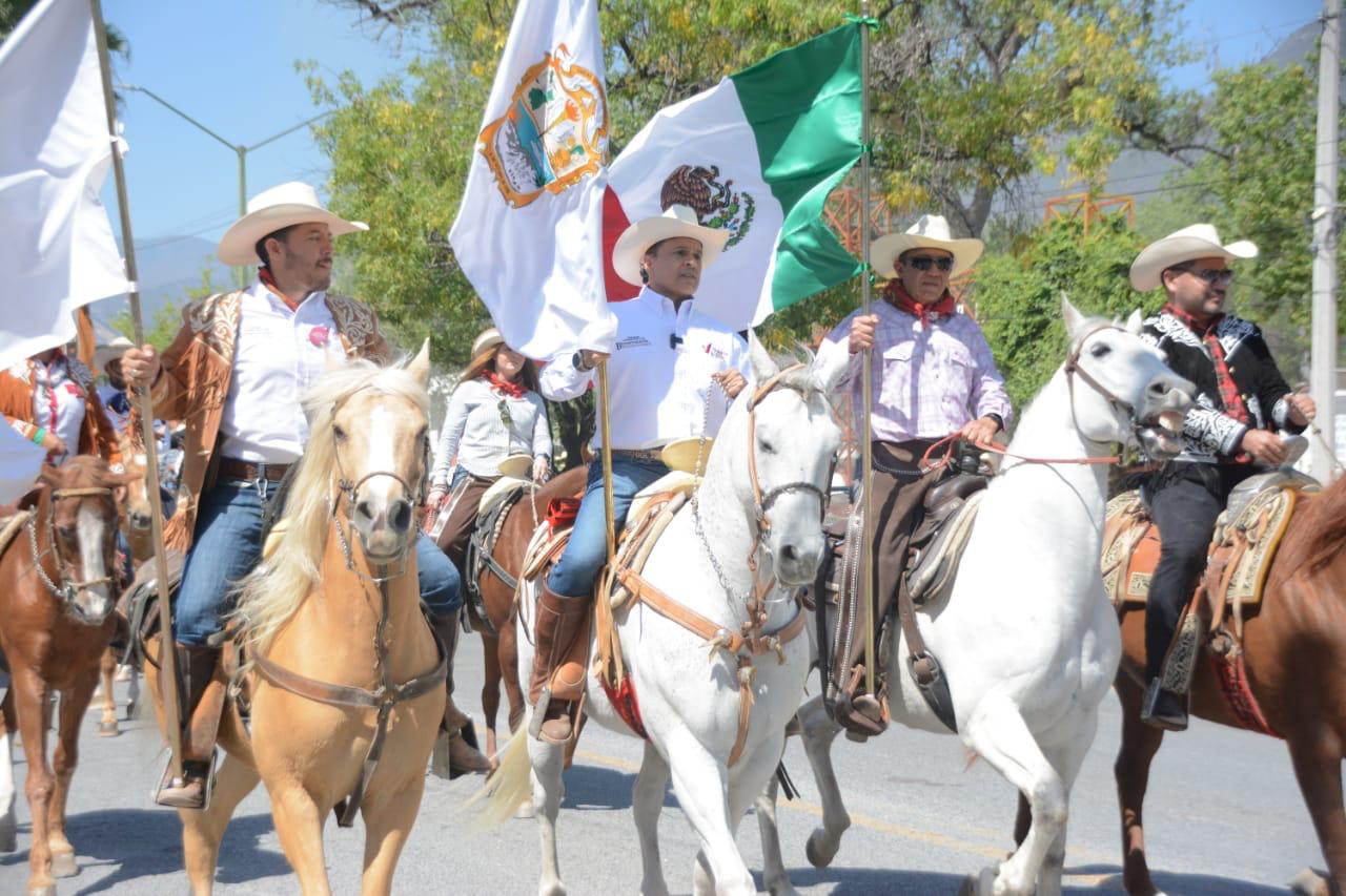 Conmemoran con cabalgata el Bicentenario de Ciudad Victoria