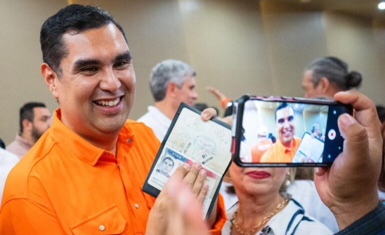 Ser transparente legitima: Roberto Lee