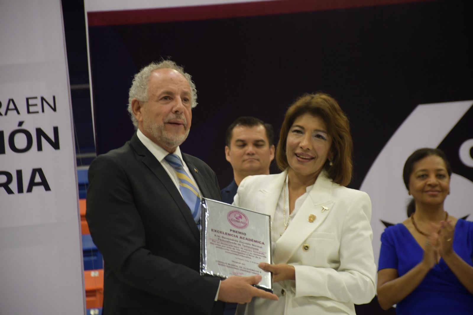 Reconocen a la Benemérita Escuela Normal Federativa de Tamaulipas con Premio Mundial a la Ciencia