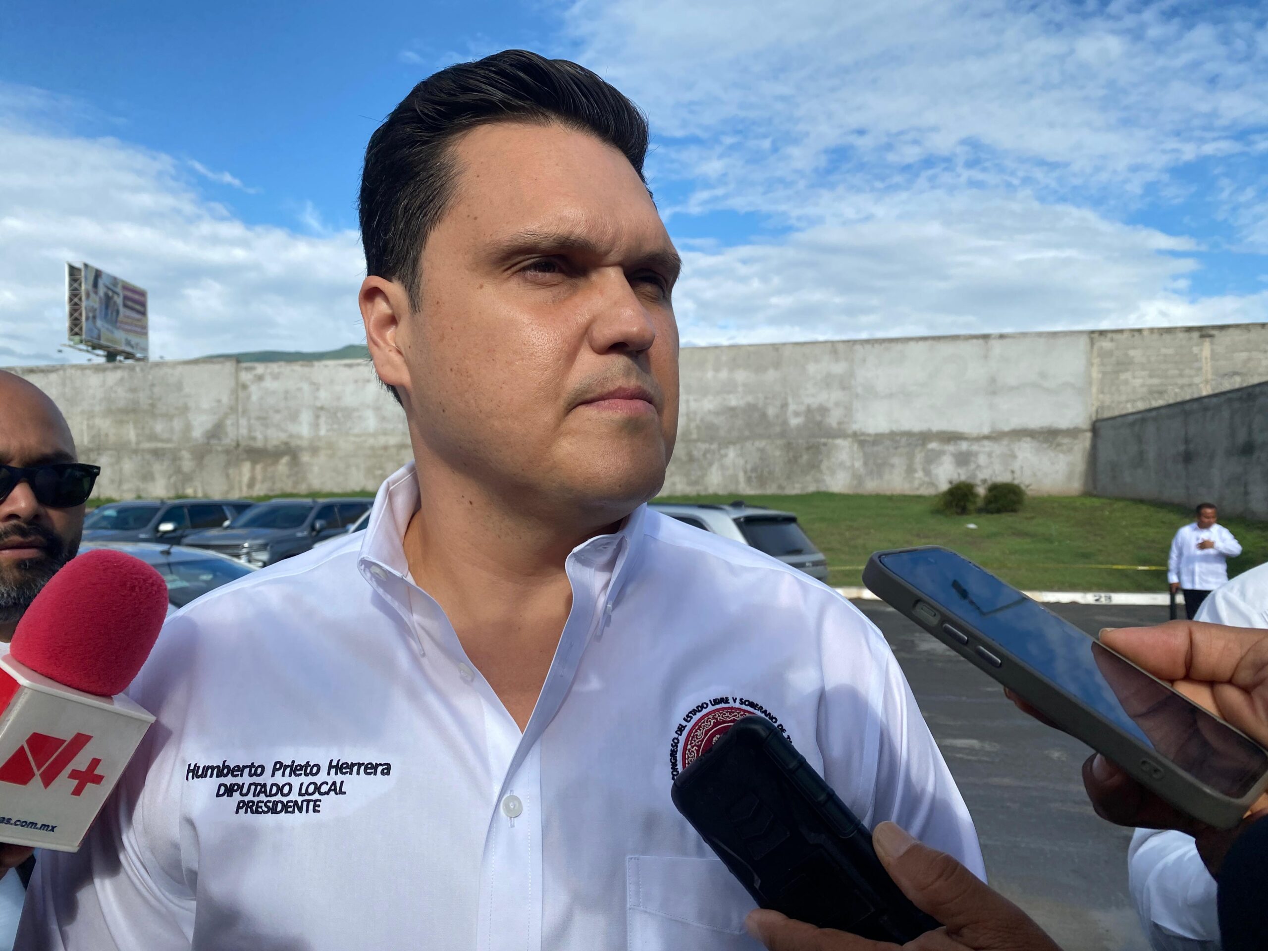 Continúa actividad legislativa mientras se mantiene la calma en la frontera: Humberto Prieto