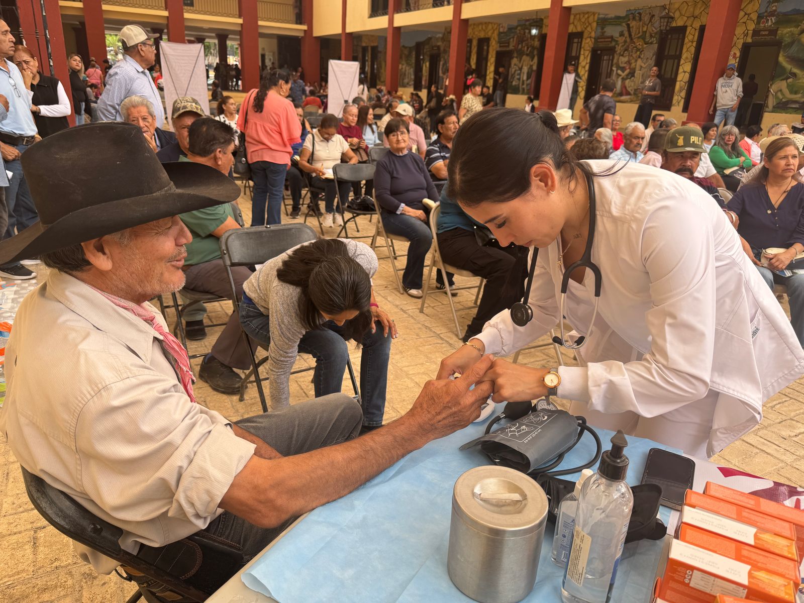 Entrega ISSSTE Tamaulipas credenciales con vigencia permanente a pensionados y jubilados en Tula y Jaumave