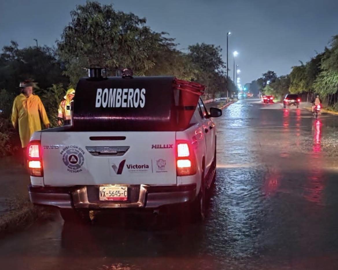 Reporta Protección Civil Victoria acumulaciones de agua en diversos sectores de la ciudad