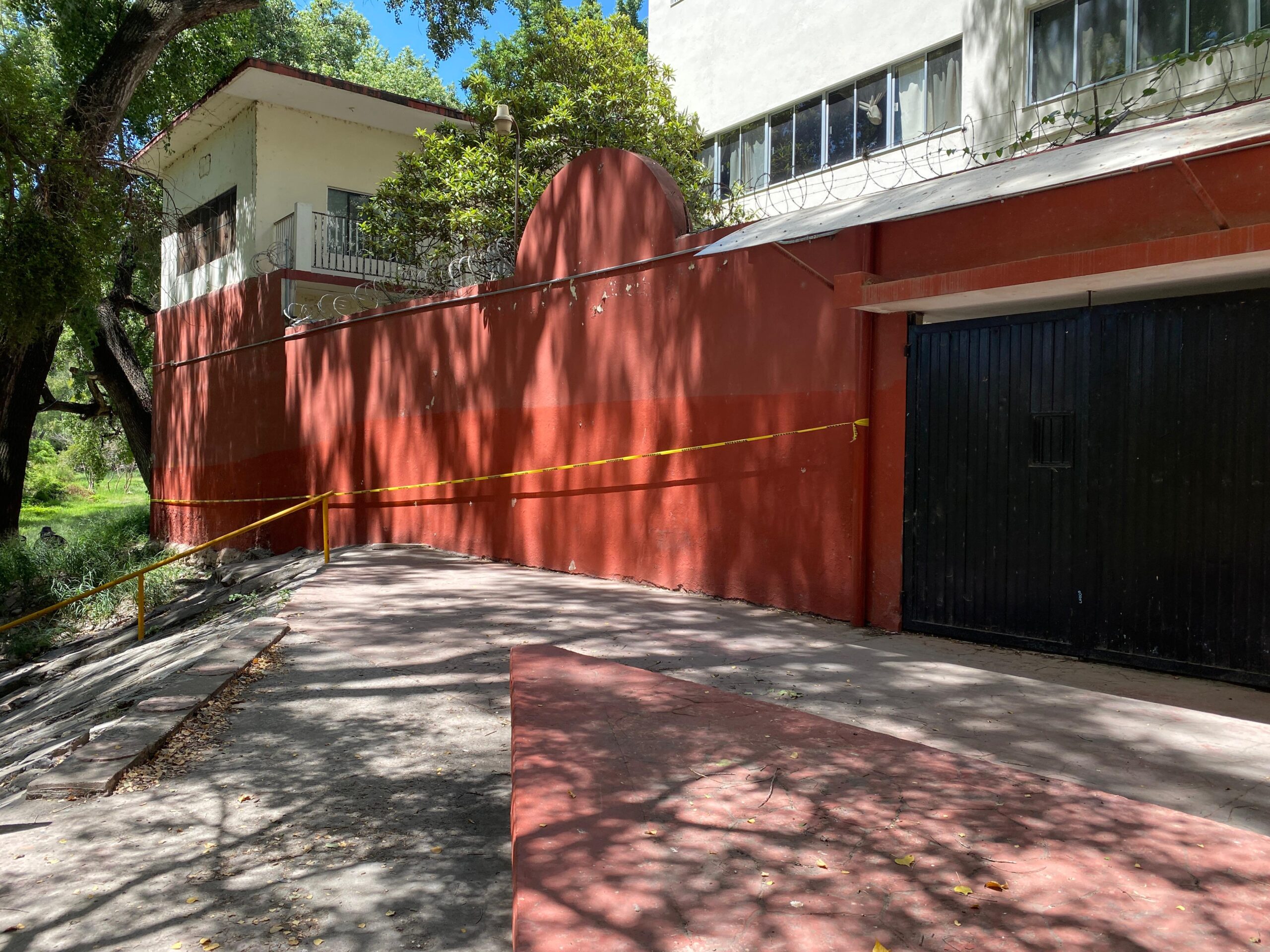 Asegura CONAGUA instalaciones del Colegio Antonio Repiso por invadir zona federal