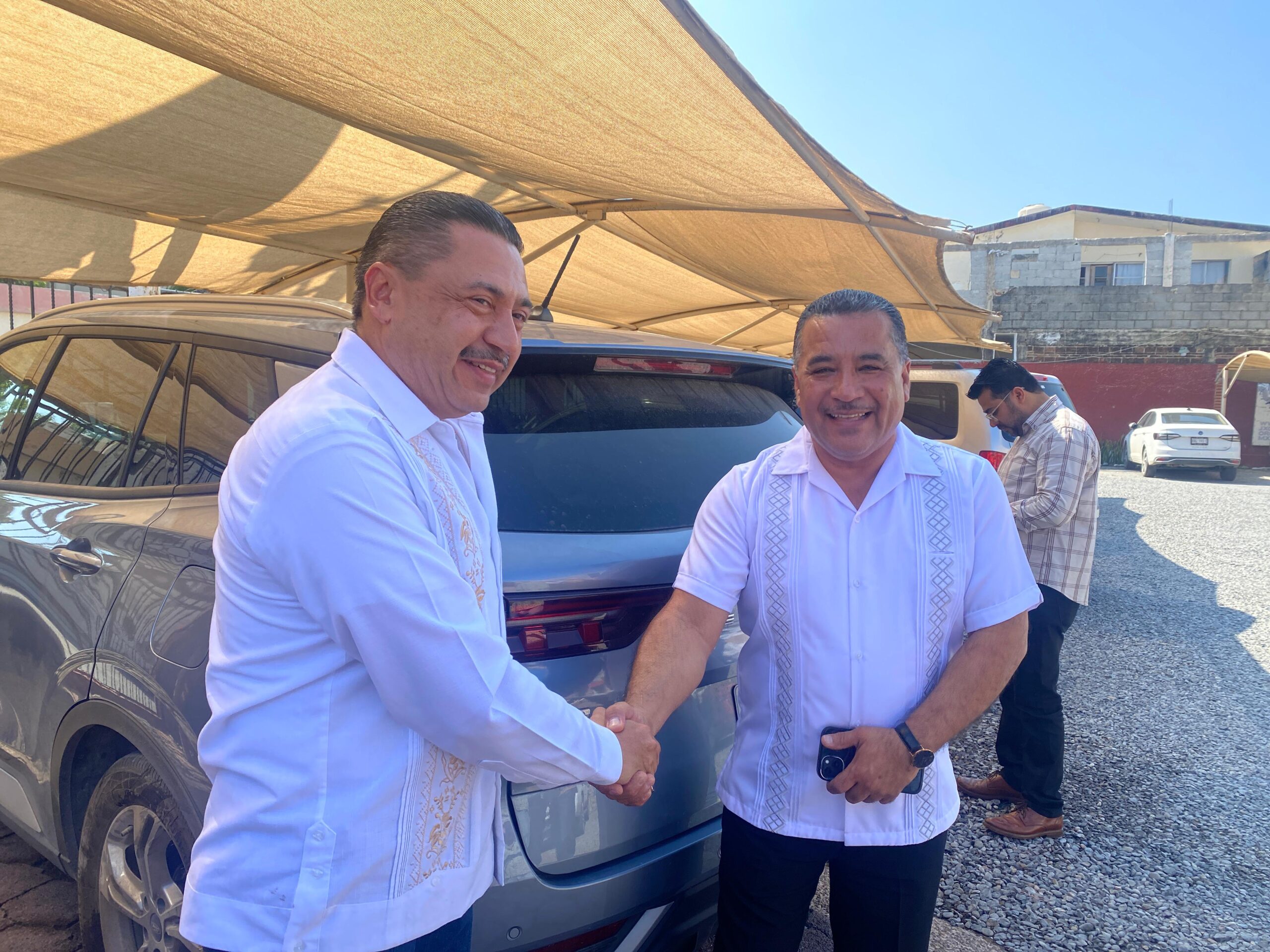 Naif y Abelardo llaman a la unidad rumbo a la renovación de la Sección 30 del SNTE