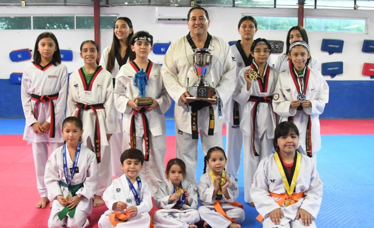 Gimnasio 11 Mina destaca en Festival Mexicano de Taekwondo