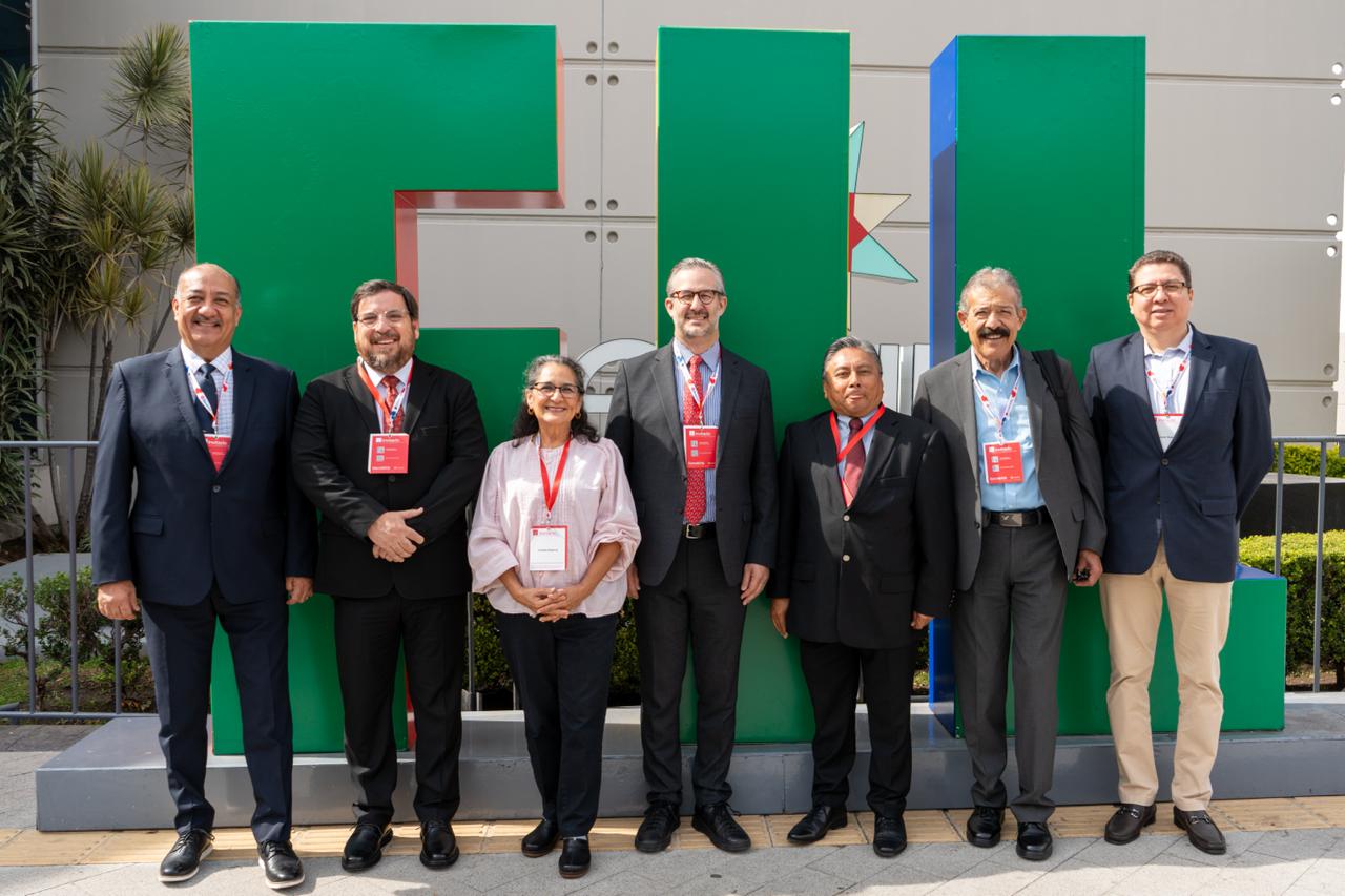 Reconoce UNESCO liderazgo de Tamaulipas en Aprendizajes Fundamentales y buenas prácticas docentes en la FIL Guadalajara 2025