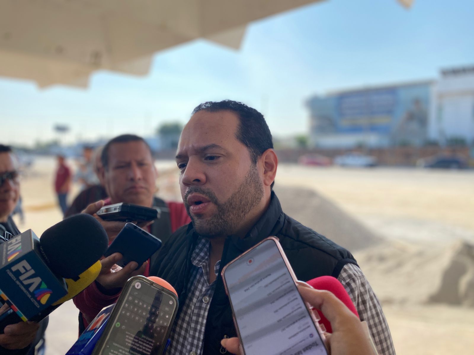 Para cuidar la imagen urbana, frenan nuevos permisos para ambulantes en la Central de Autobuses