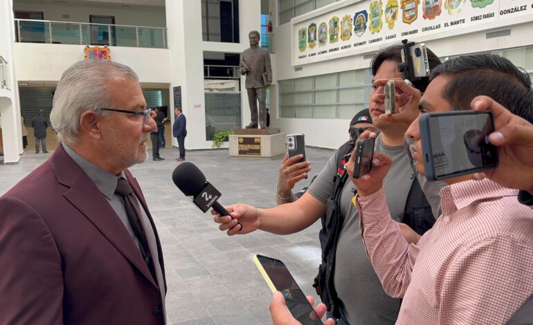 Aclara Obras Públicas imágenes difundidas en redes sobre Bandera Monumental