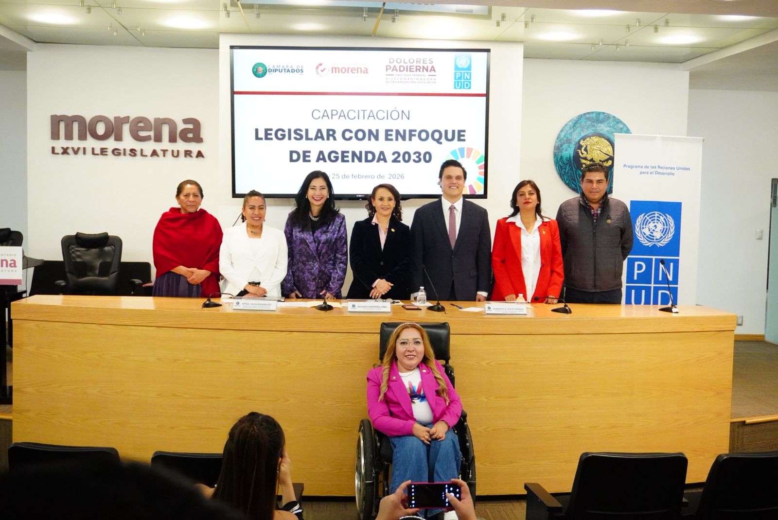 Ejemplo Nacional presentado en la Cámara