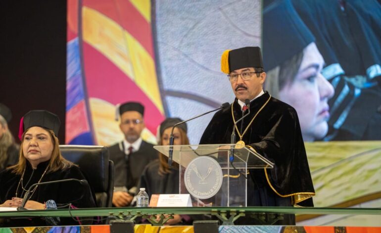 Reconoce la UAT a universitarios por su excelencia y humanismo