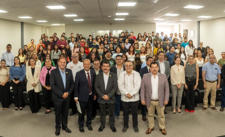 Exponen en la UAT conferencia “Voto Migrante, Elecciones 2027”