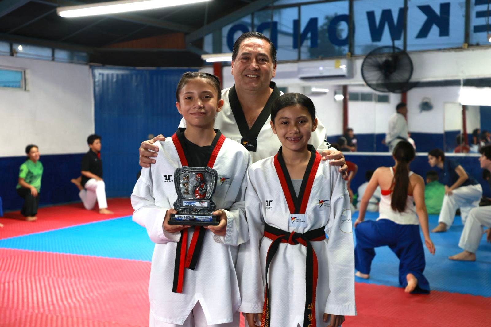 Taekwondoines del 11 Mina figuran en torneo nacional G3