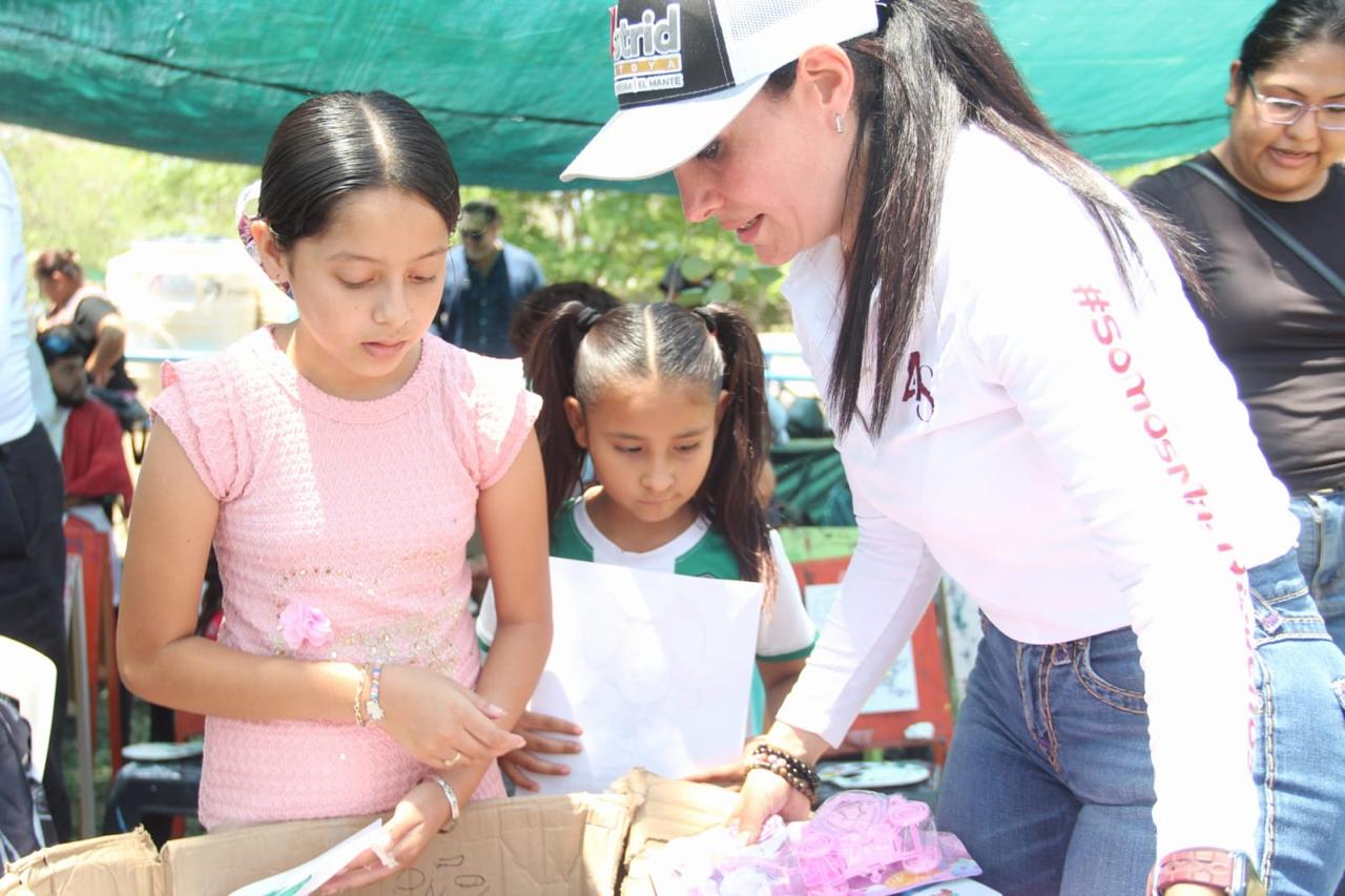 Todo un éxito la brigada impulsada por Astrid Sontoya y Avanzada Tamaulipeca en El Triunfo 2