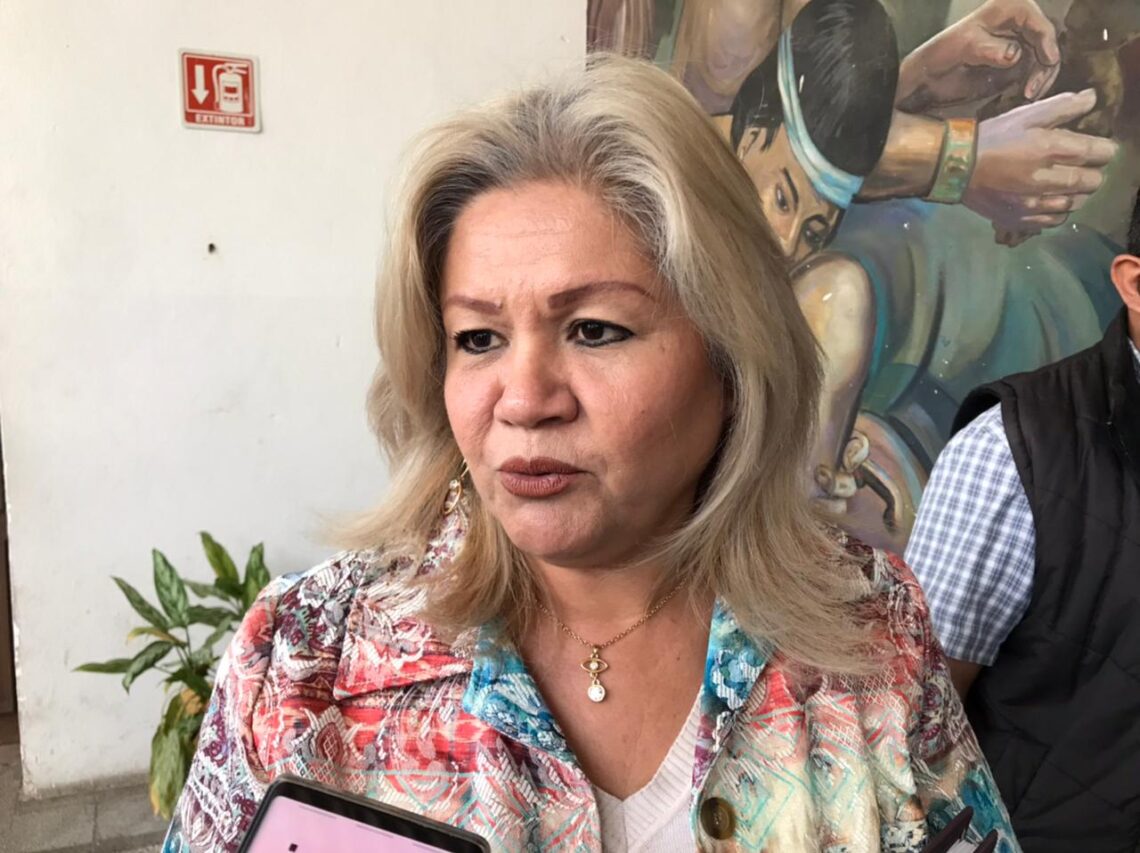 Lorena Zapata espera los tiempos electorales y destaca trabajo territorial en colonias y escuelas