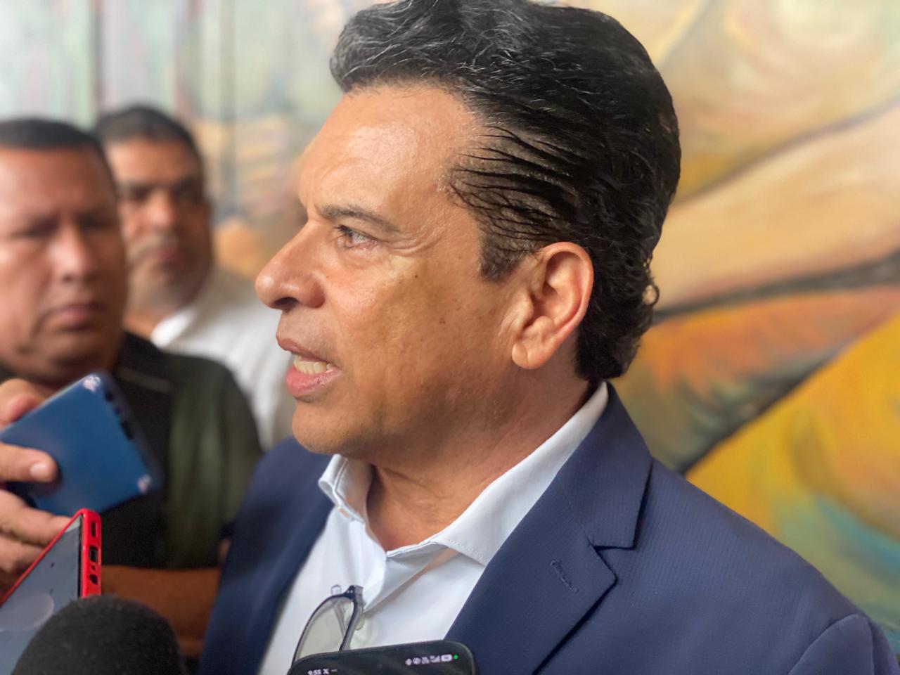 Analiza Gobierno de Victoria reestructuración en Servicios Públicos tras rezago por lluvias