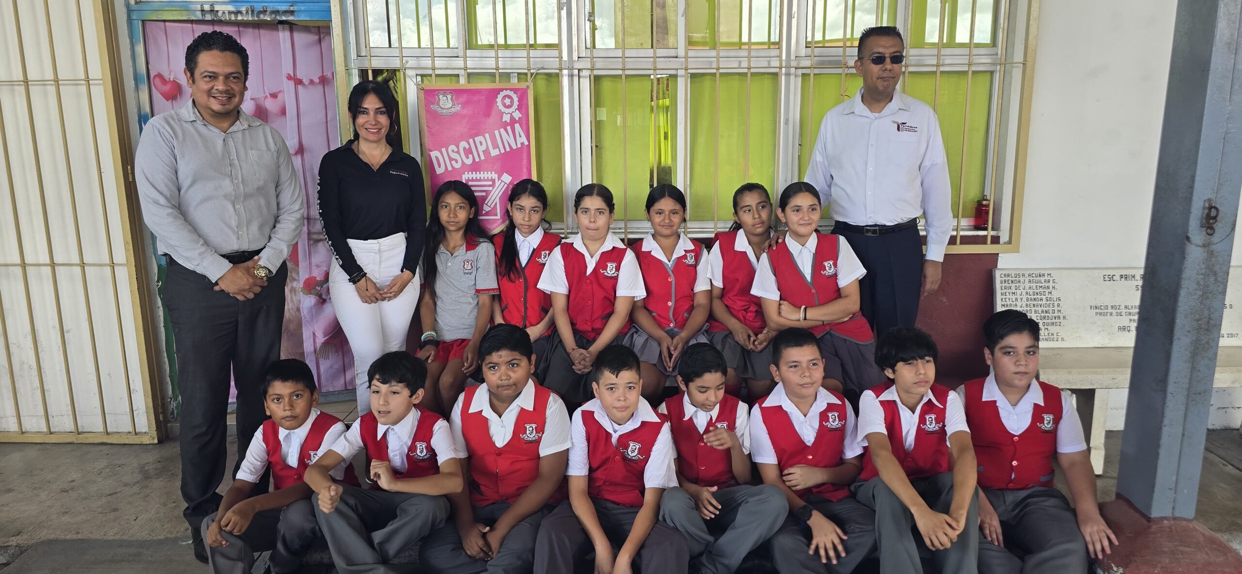 Astrid Sontoya Muller acepta ser madrina de generación de la Primaria Rodolfo Torre Cantú