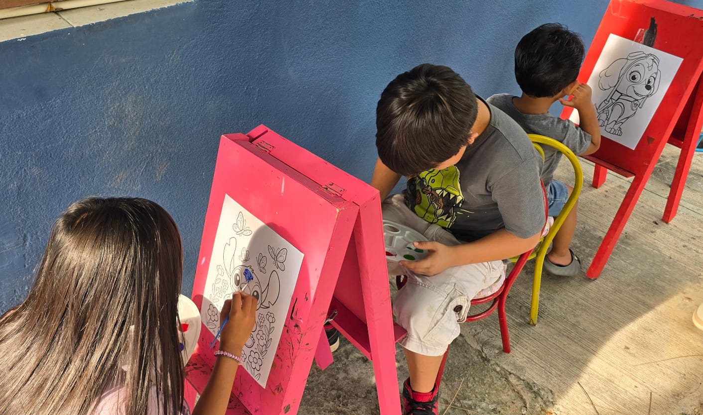 Astrid Sontoya acerca productos y servicios a las familias con el «Mercadito Sobre Ruedas»