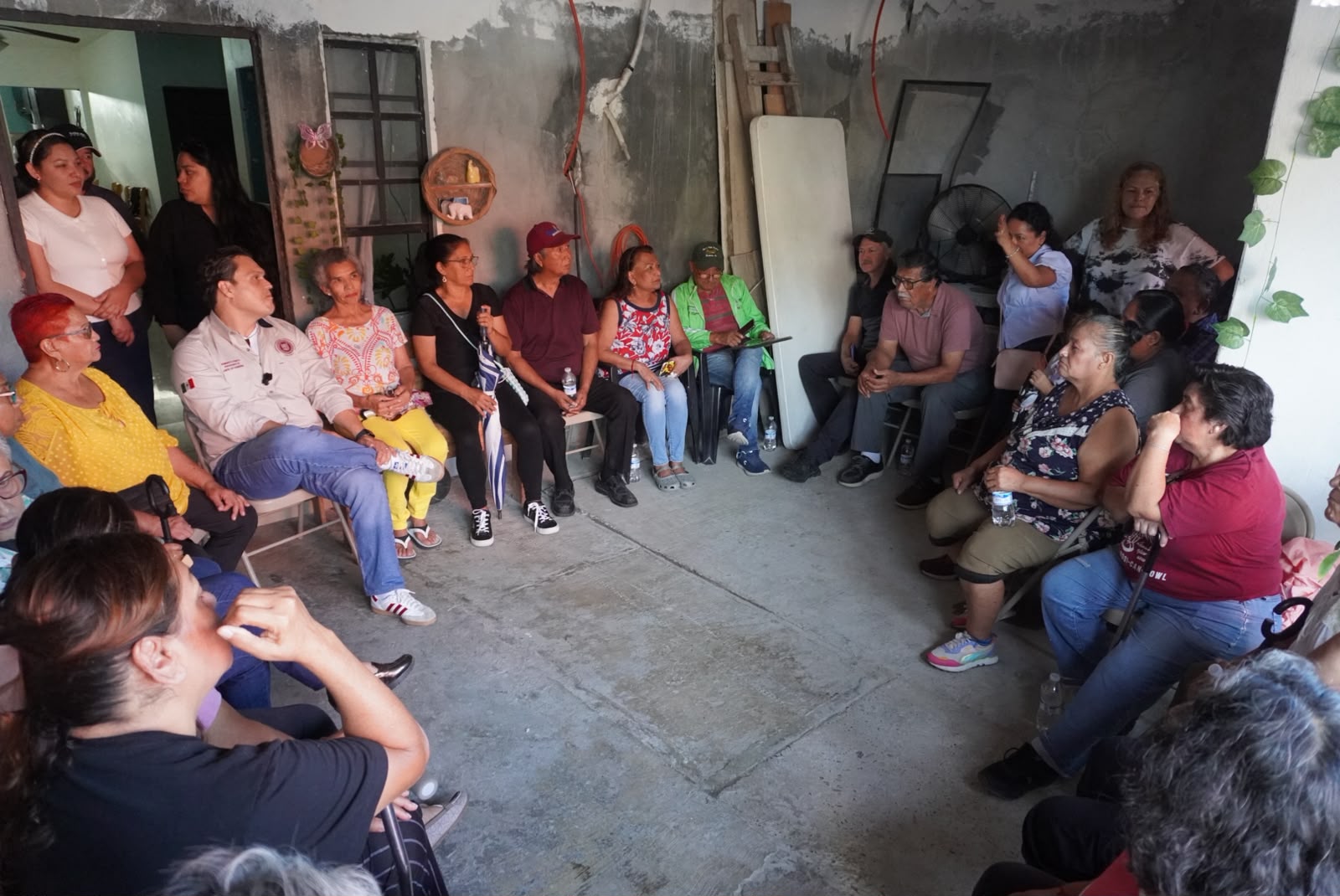 El trabajo en territorio no es solo una recomendación, es un gusto cuando atender a las familias nos da satisfacción:HP.