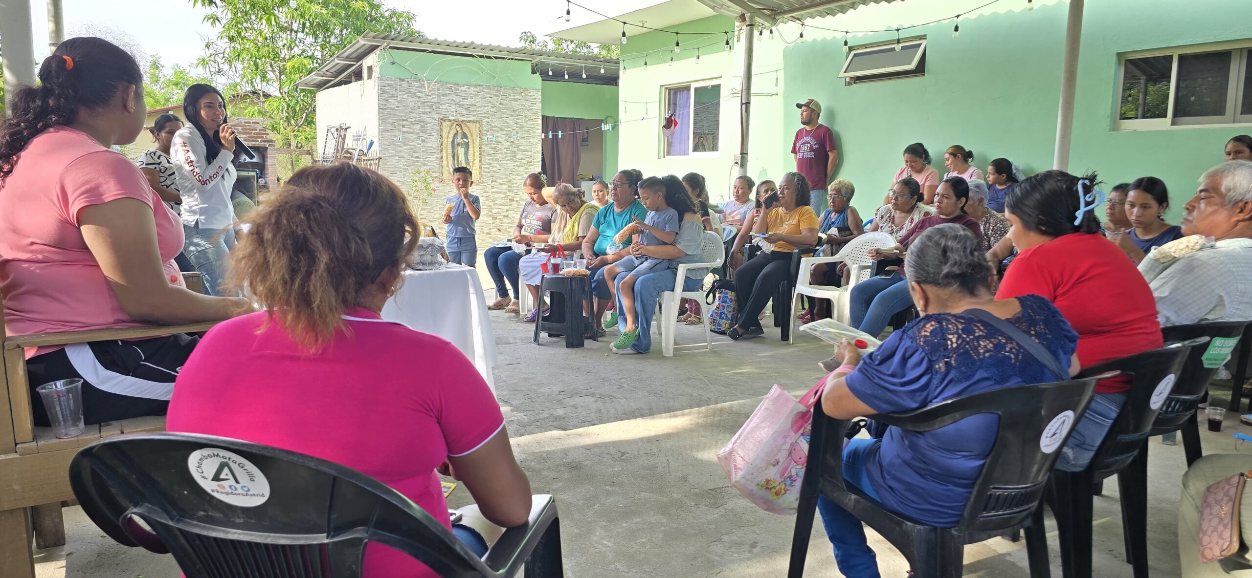 Astrid Sontoya fortalece su cercanía con las comunidades