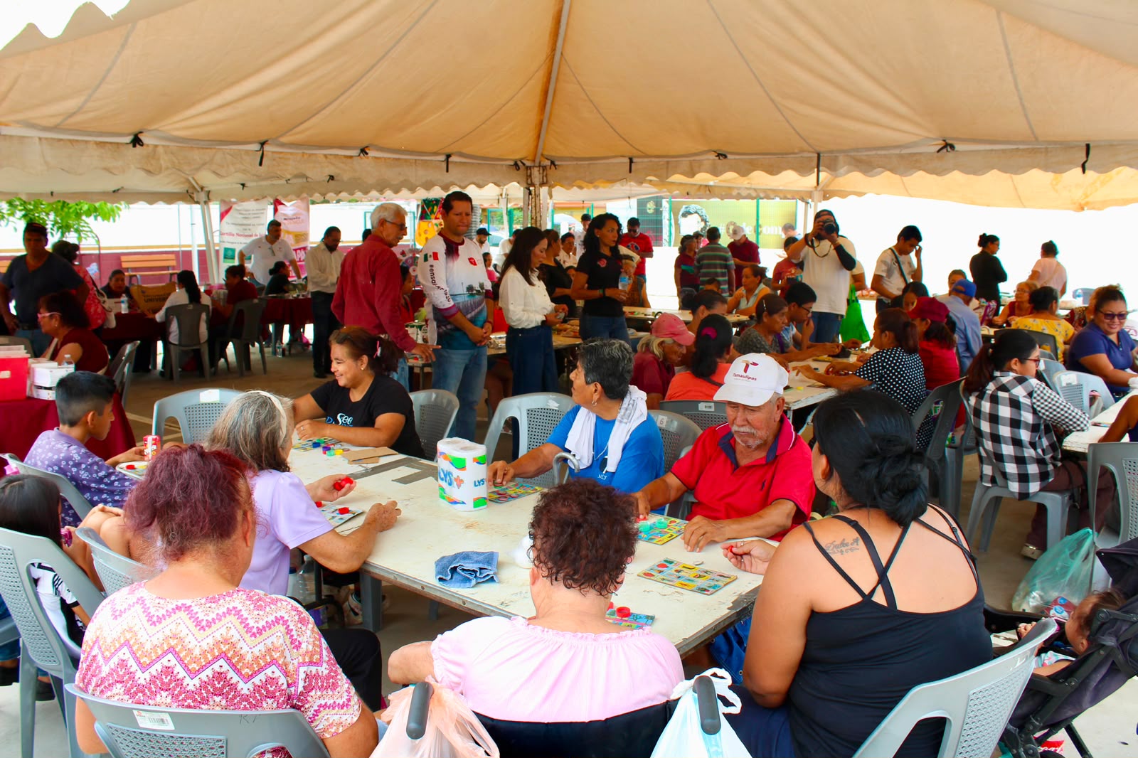 Comayemóvil llega a la colonia Tampico-Altamira con servicios gratuitos para las familias